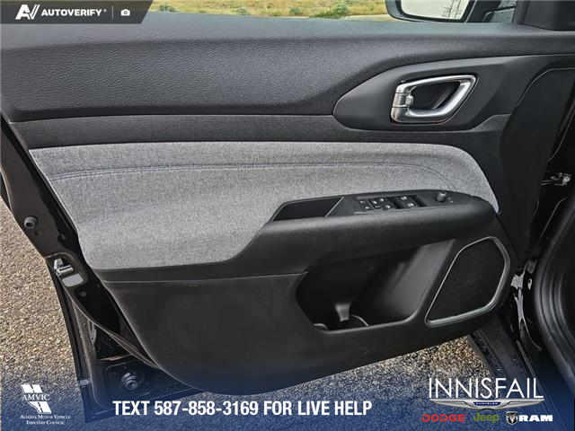 2025 Jeep Compass North (Stk: SJ047) in Innisfail - Image 7 of 24