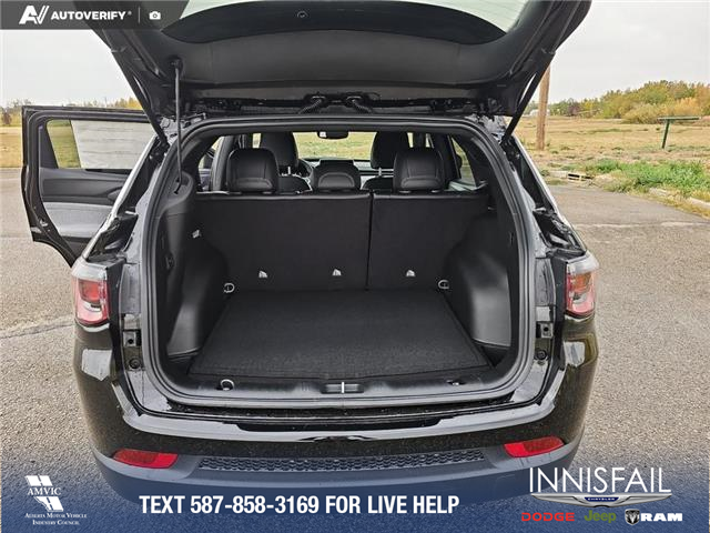 2025 Jeep Compass North (Stk: SJ047) in Innisfail - Image 10 of 24