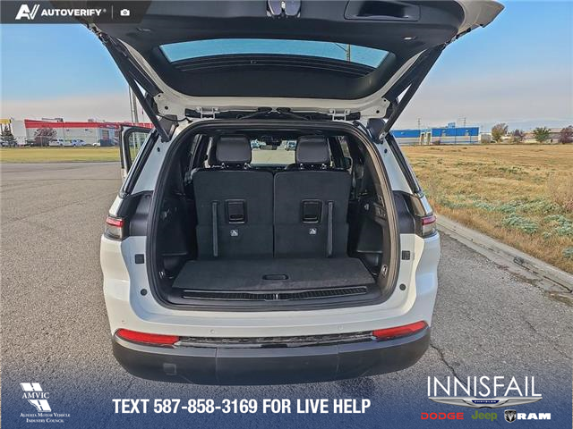 2025 Jeep Grand Cherokee L Laredo (Stk: SJ049) in Innisfail - Image 10 of 27