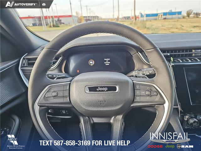 2025 Jeep Grand Cherokee L Laredo (Stk: SJ049) in Innisfail - Image 11 of 27