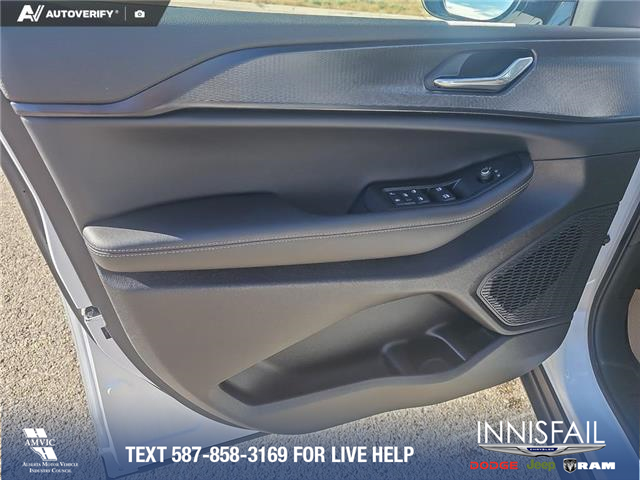 2025 Jeep Grand Cherokee L Laredo (Stk: SJ052) in Innisfail - Image 7 of 24