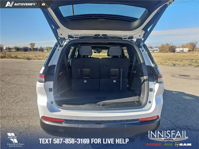 2025 Jeep Grand Cherokee L Laredo (Stk: SJ052) in Innisfail - Image 10 of 24