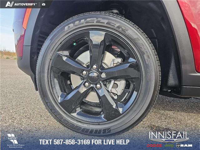 2025 Jeep Grand Cherokee L Laredo (Stk: SJ051) in Innisfail - Image 8 of 24