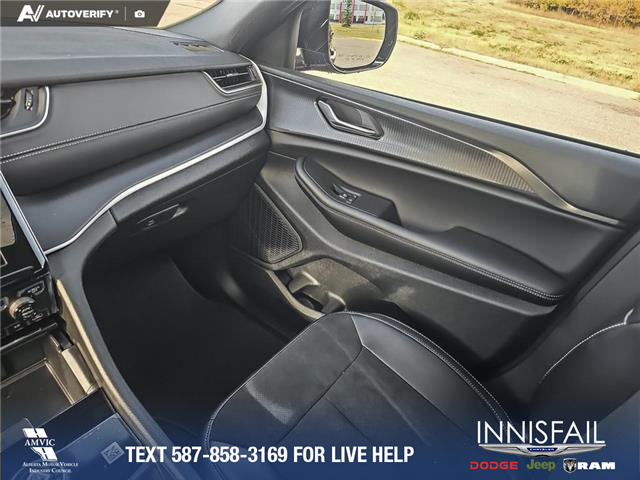 2025 Jeep Grand Cherokee L Laredo (Stk: SJ051) in Innisfail - Image 18 of 24