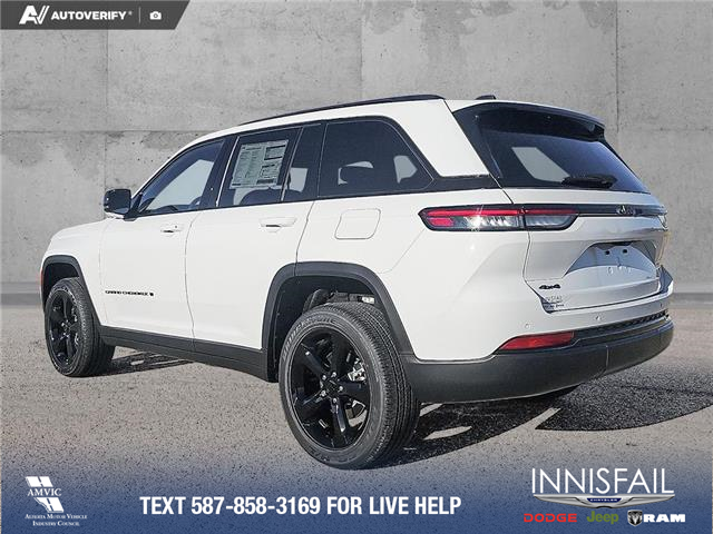 2025 Jeep Grand Cherokee Laredo (Stk: SJ060) in Innisfail - Image 4 of 24