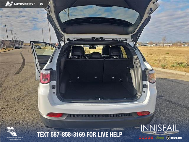 2026 Jeep Compass Limited (Stk: TJ015) in Innisfail - Image 10 of 24