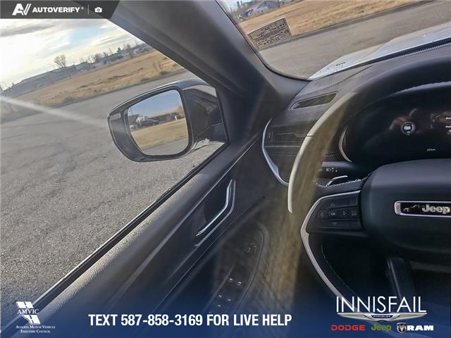 2025 Jeep Grand Cherokee Laredo (Stk: SJ057) in Innisfail - Image 13 of 24