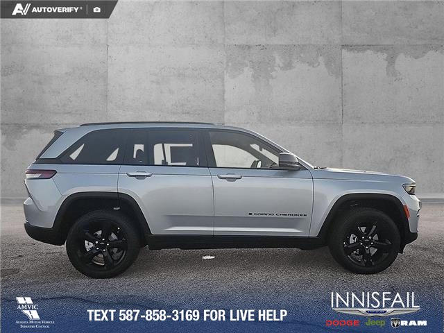 2025 Jeep Grand Cherokee Laredo (Stk: SJ058) in Innisfail - Image 6 of 24