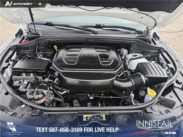 2021 Jeep Grand Cherokee Laredo (Stk: P1104) in Innisfail - Image 9 of 24