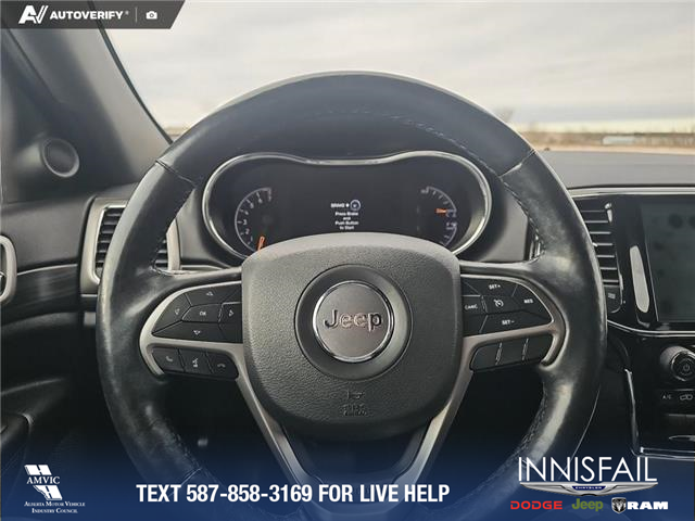 2021 Jeep Grand Cherokee Laredo (Stk: P1104) in Innisfail - Image 11 of 24