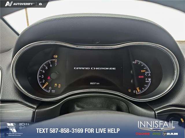 2021 Jeep Grand Cherokee Laredo (Stk: P1104) in Innisfail - Image 12 of 24