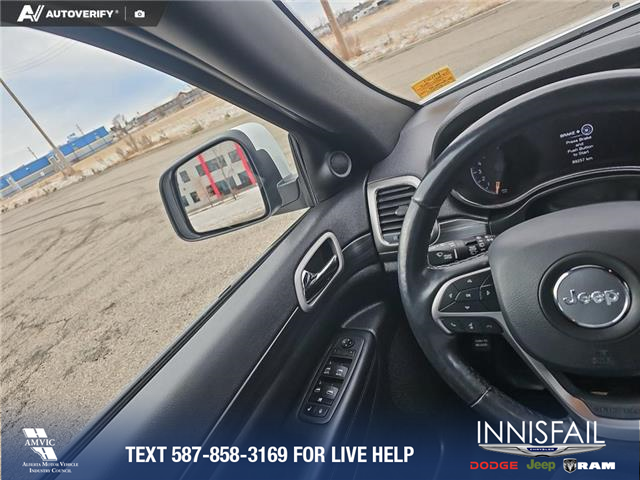 2021 Jeep Grand Cherokee Laredo (Stk: P1104) in Innisfail - Image 13 of 24