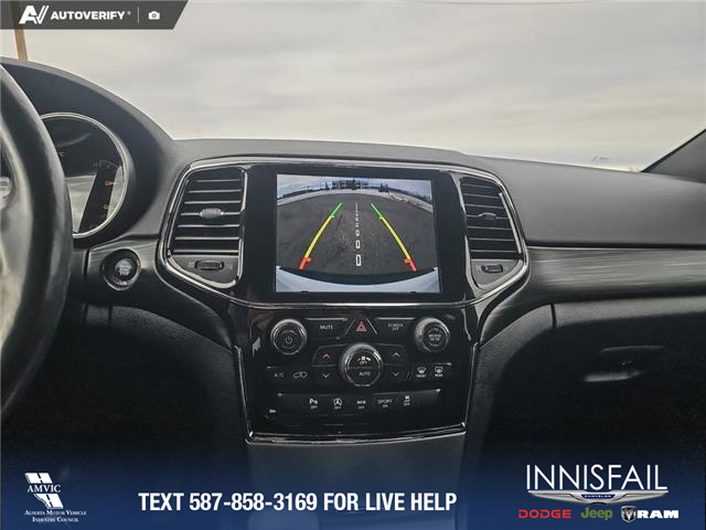 2021 Jeep Grand Cherokee Laredo (Stk: P1104) in Innisfail - Image 15 of 24