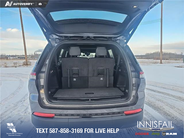 2025 Jeep Grand Cherokee L Laredo (Stk: SJ064) in Innisfail - Image 10 of 24 2025 Jeep Grand Cherokee L Laredo (Stk: SJ064) in Innisfail - Image 10 of 24