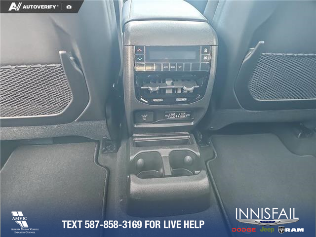 2025 Jeep Grand Cherokee L Laredo (Stk: SJ064) in Innisfail - Image 19 of 24 2025 Jeep Grand Cherokee L Laredo (Stk: SJ064) in Innisfail - Image 19 of 24