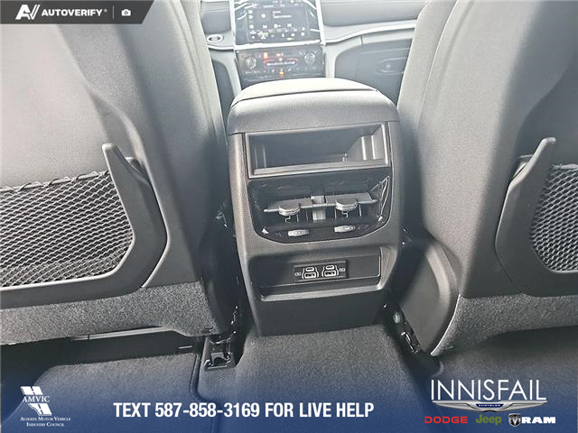 2025 Jeep Grand Cherokee Laredo (Stk: SJ068) in Innisfail - Image 16 of 24