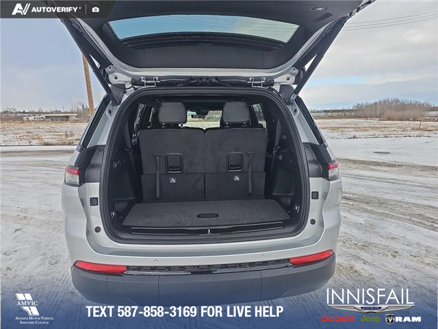 2025 Jeep Grand Cherokee L Laredo (Stk: SJ063) in Innisfail - Image 10 of 24