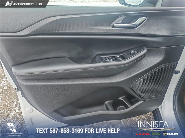 2025 Jeep Grand Cherokee Laredo (Stk: SJ056A) in Innisfail - Image 7 of 24