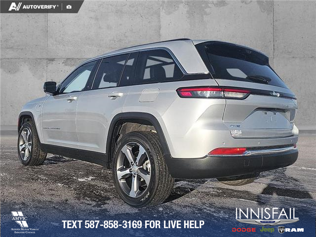 2023 Jeep Grand Cherokee 4xe Base (Stk: SJ070A) in Innisfail - Image 4 of 24