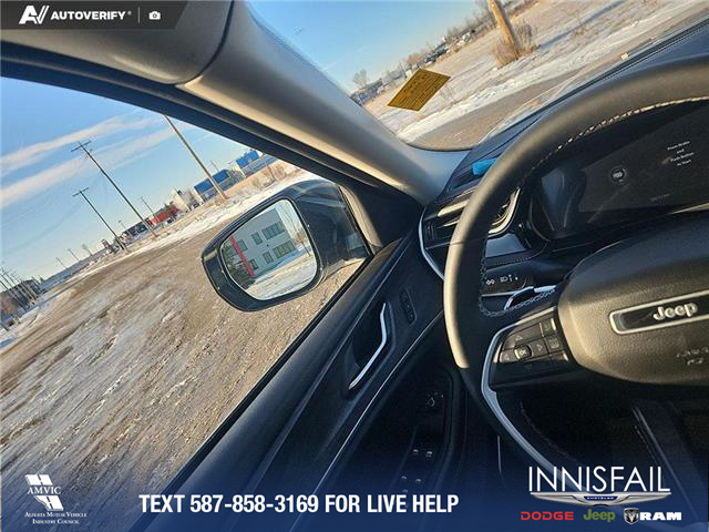 2023 Jeep Grand Cherokee 4xe Base (Stk: SJ070A) in Innisfail - Image 14 of 24