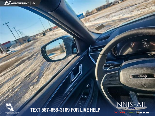 2025 Jeep Grand Cherokee L Laredo (Stk: SJ074) in Innisfail - Image 13 of 24