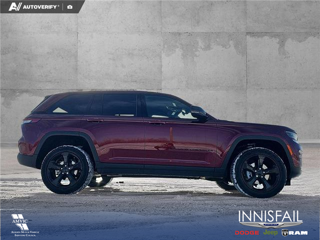 2025 Jeep Grand Cherokee Laredo (Stk: SJ073) in Innisfail - Image 6 of 24