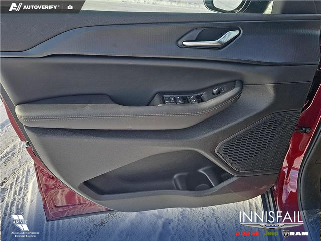 2025 Jeep Grand Cherokee Laredo (Stk: SJ073) in Innisfail - Image 10 of 24