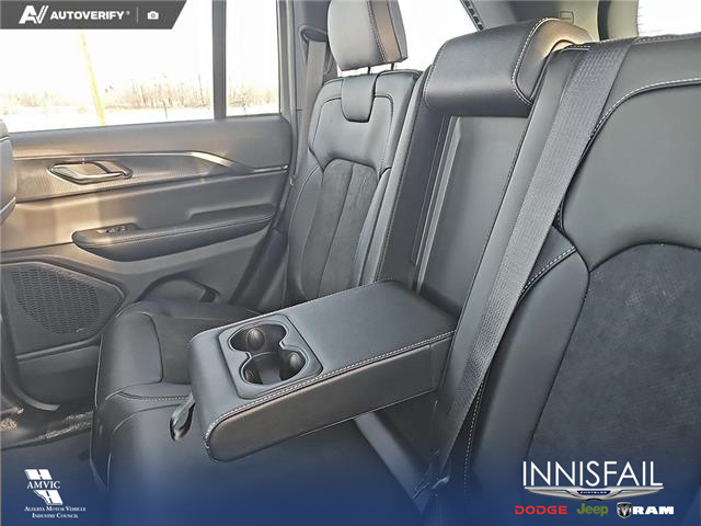 2025 Jeep Grand Cherokee Laredo (Stk: SJ073) in Innisfail - Image 21 of 24