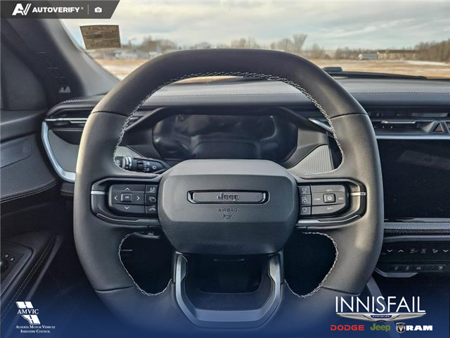 2026 Jeep Cherokee Laredo/Limited (Stk: TJ029) in Innisfail - Image 11 of 29