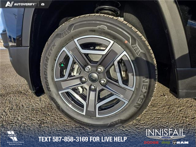 2026 Jeep Cherokee Laredo/Limited (Stk: TJ028) in Innisfail - Image 8 of 24