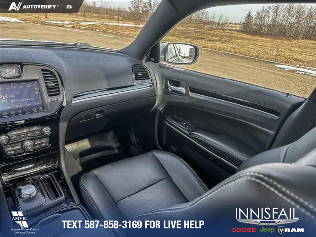 2022 Chrysler 300 S (Stk: P1174) in Innisfail - Image 16 of 20