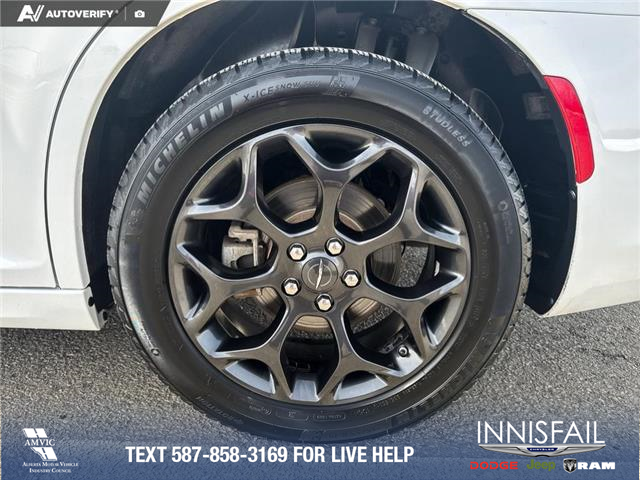 2022 Chrysler 300 S (Stk: P1174) in Innisfail - Image 18 of 20