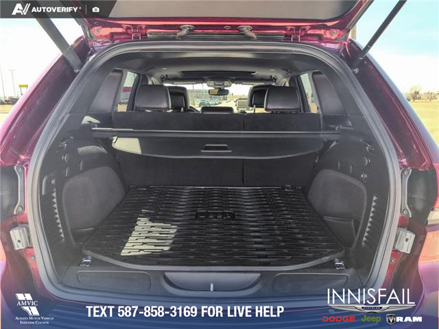 2019 Jeep Grand Cherokee Laredo (Stk: P1181) in Innisfail - Image 10 of 18