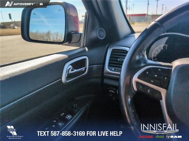 2019 Jeep Grand Cherokee Laredo (Stk: P1181) in Innisfail - Image 13 of 18