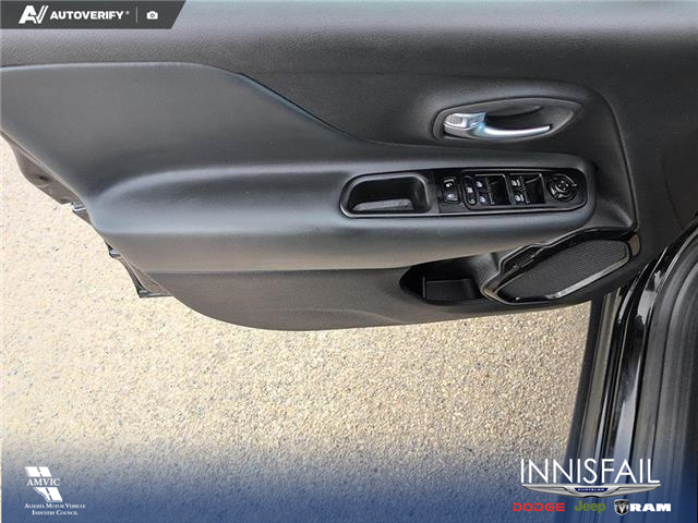 2022 Jeep Renegade North (Stk: P1207) in Innisfail - Image 7 of 20 2022 Jeep Renegade North (Stk: P1207) in Innisfail - Image 7 of 20