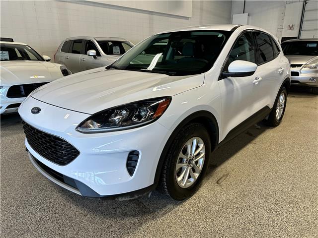 2020 Ford Escape SE (Stk: P13404) in Calgary - Image 1 of 13