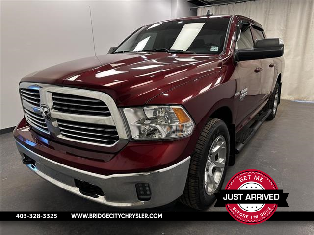2022 RAM 1500 Classic SLT (Stk: B25027) in Lethbridge - Image 1 of 29