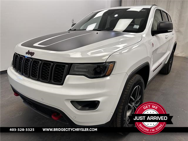 2018 Jeep Grand Cherokee Trailhawk (Stk: 3585) in Lethbridge - Image 1 of 28