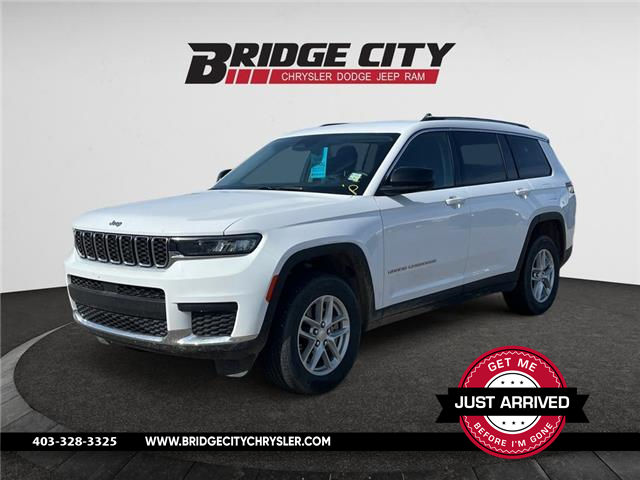 2023 Jeep Grand Cherokee L Laredo (Stk: 3599) in Lethbridge - Image 1 of 8