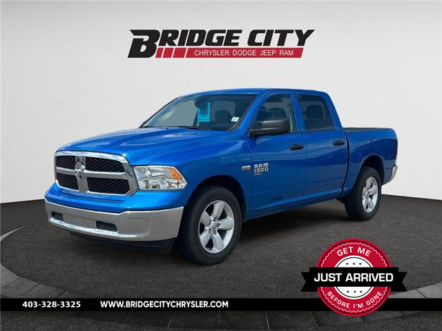 2022 RAM 1500 Classic SLT (Stk: 37523) in Lethbridge - Image 1 of 8