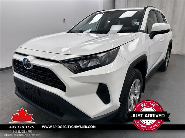 2021 Toyota RAV4 LE (Stk: 37164) in Lethbridge - Image 1 of 28
