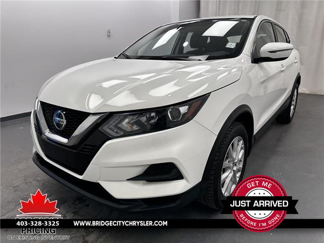 2023 Nissan Qashqai S (Stk: 37452) in Lethbridge - Image 1 of 24