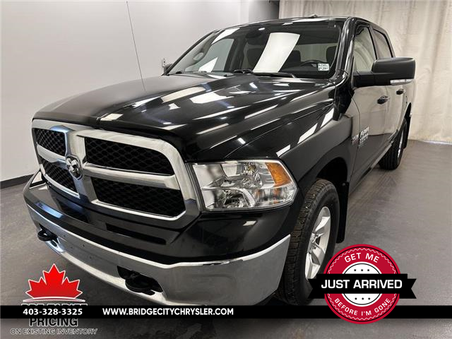 2022 RAM 1500 Classic SLT (Stk: 37333) in Lethbridge - Image 1 of 28