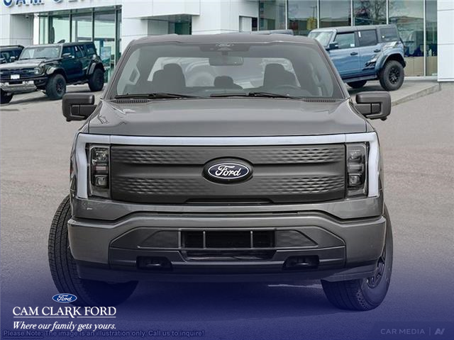 2025 Ford F-150 Lightning XLT photo 2