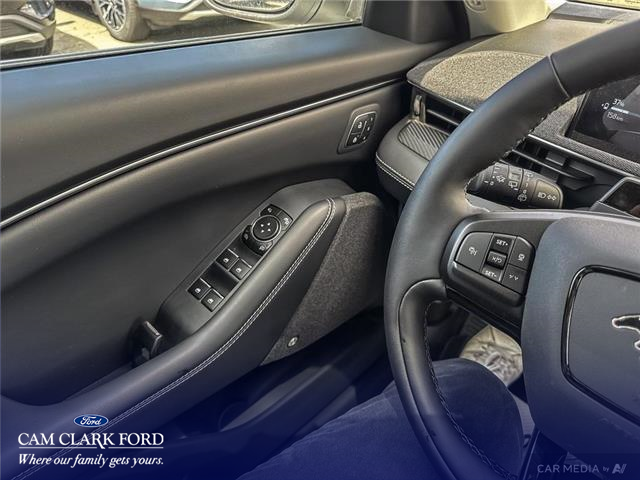 2025 Ford Mustang Mach-E Premium (Stk: K3S01424) in Richmond - Image 17 of 25