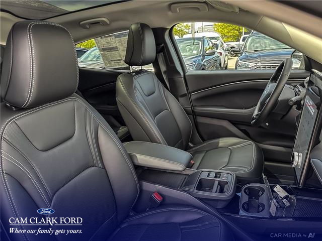 2025 Ford Mustang Mach-E Premium (Stk: K3S01424) in Richmond - Image 22 of 25