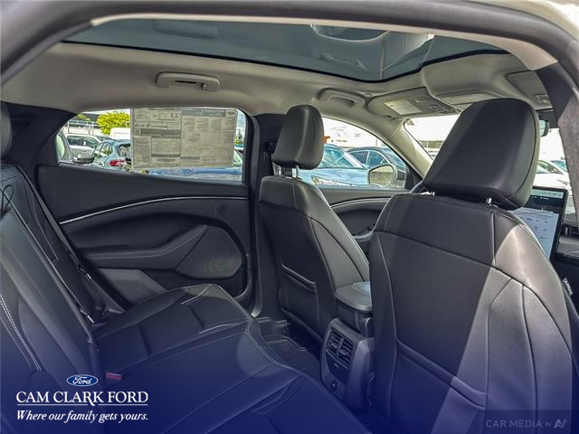 2025 Ford Mustang Mach-E Premium (Stk: K3S01424) in Richmond - Image 23 of 25