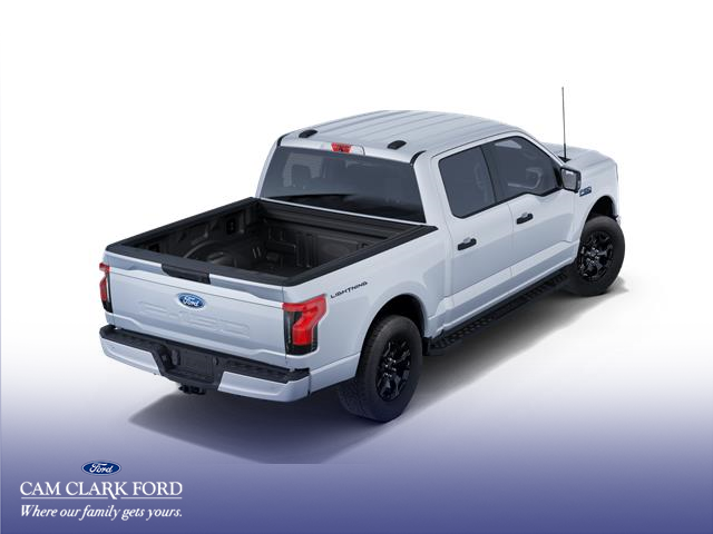 2025 Ford F-150 Lightning XLT photo 3