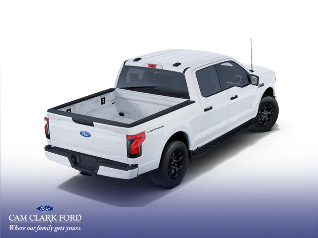 2025 Ford F-150 Lightning XLT photo 3