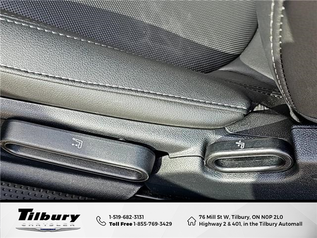 2024 MINI 3 Door Cooper S (Stk: 25-203-2) in Tilbury - Image 16 of 36